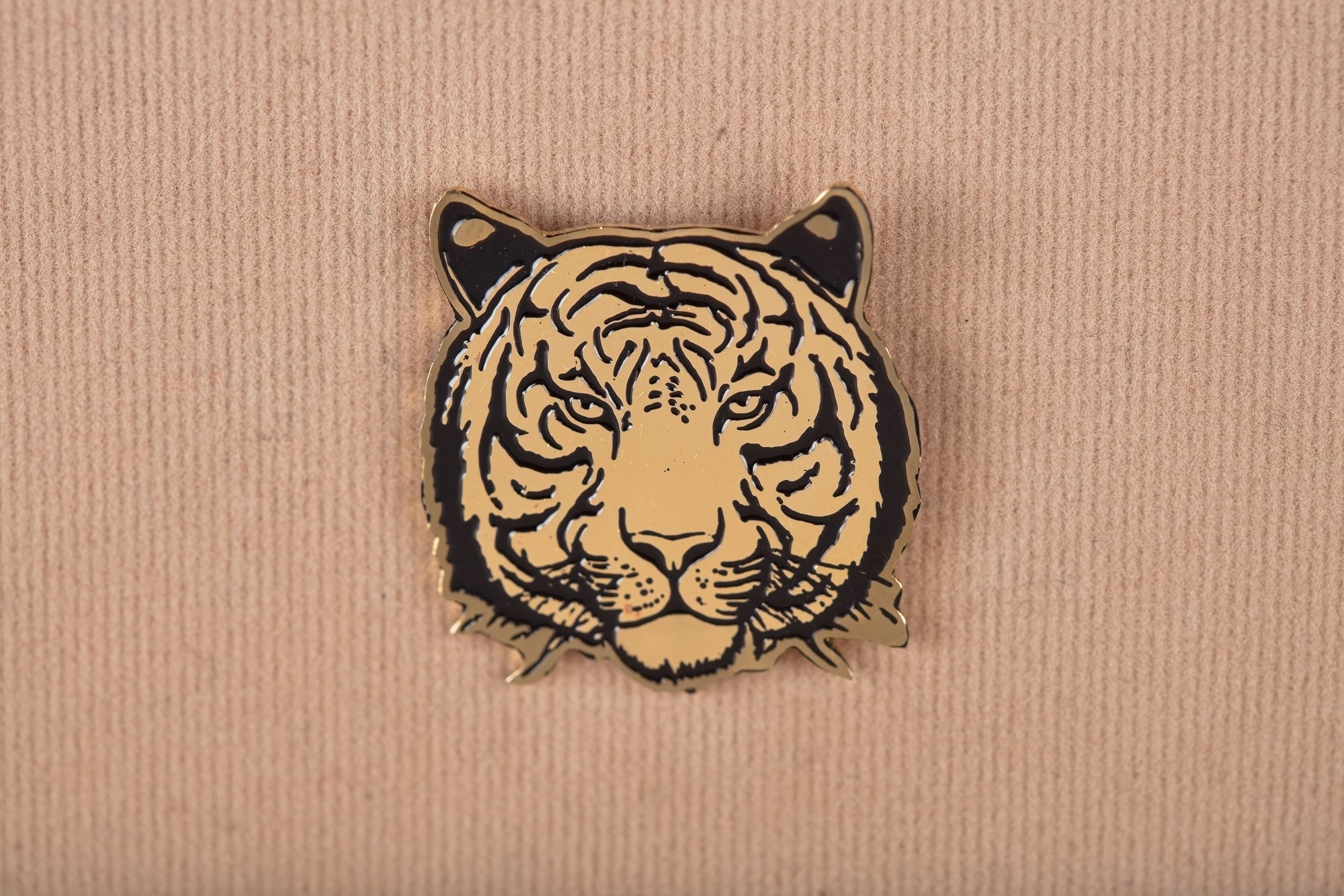 Tiger Face Lapel Pins